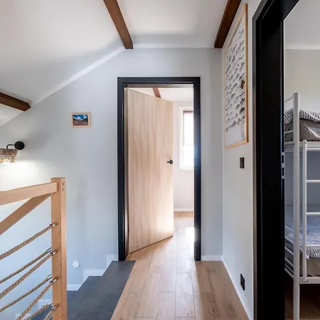 Bursztynowa Przystan 18 * וובה