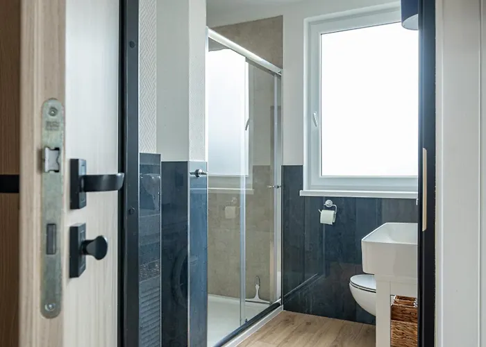 Bursztynowa Przystan 18 *